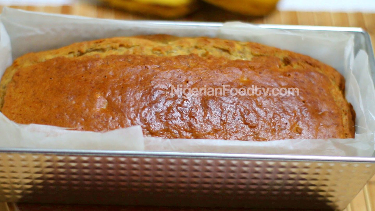 Quick banana bread, Delicious banana recipes, Healthy banana bread, Best banana cake, Classic banana bread, Baked goods, Sweet treats, Family-friendly baking, Comfort food, Banana flavor